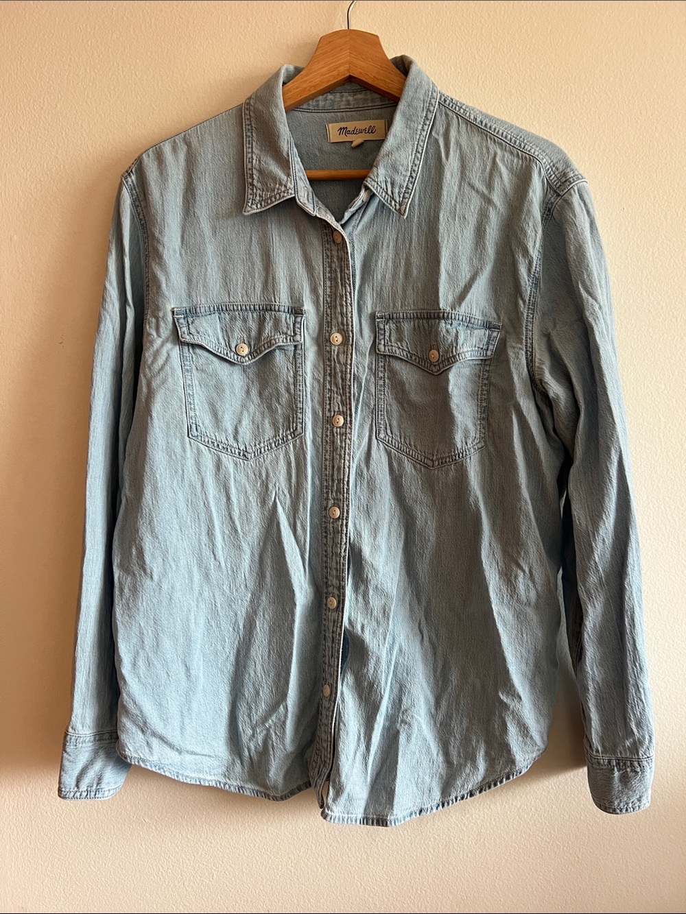 Madewell Light Wash Denim Button-Up Shirt - Pale Blue size M